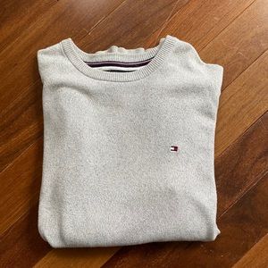 Tommy Hilfiger sweater